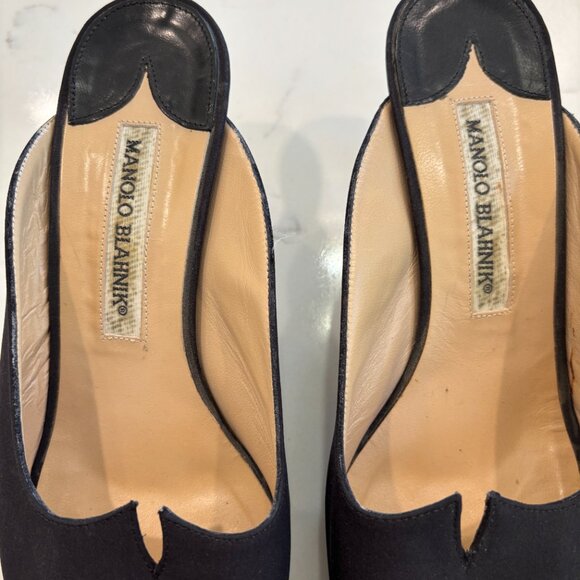 Manolo Blahnik Black Satin Faille Kitten Heel Slides / Mules - Sz 37 .5 - Picture 6 of 7
